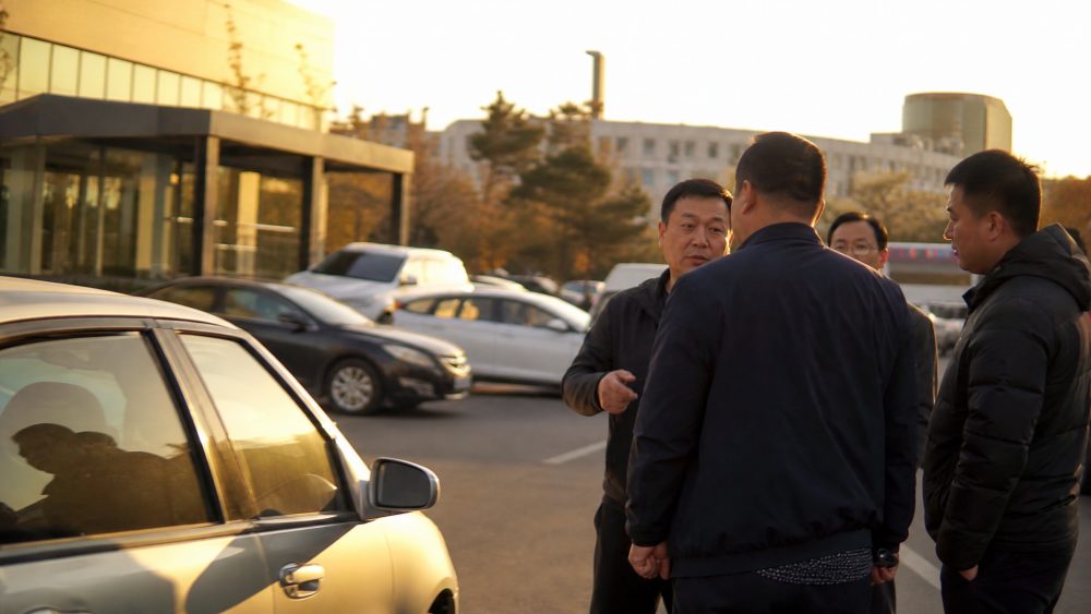 烟台二手车过户别找“车虫子”：开发区整治非法代办，正规市场更稳妥