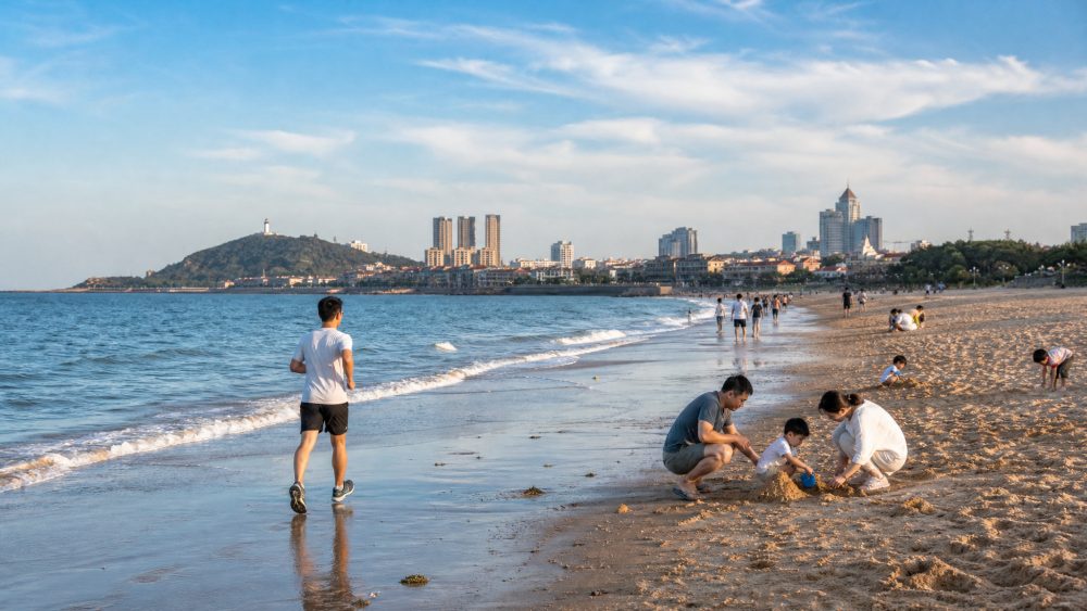 烟台夏季海边活动怎么选：时间、地点与安全提示