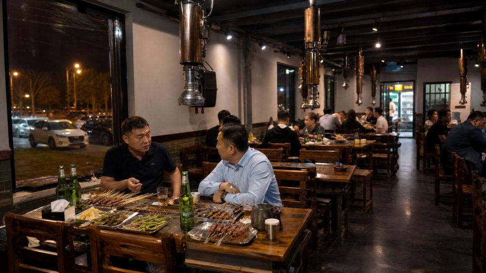 烟台开发区吃烧烤怎么选，王哥在潮水镇的一顿夜宵给出提醒