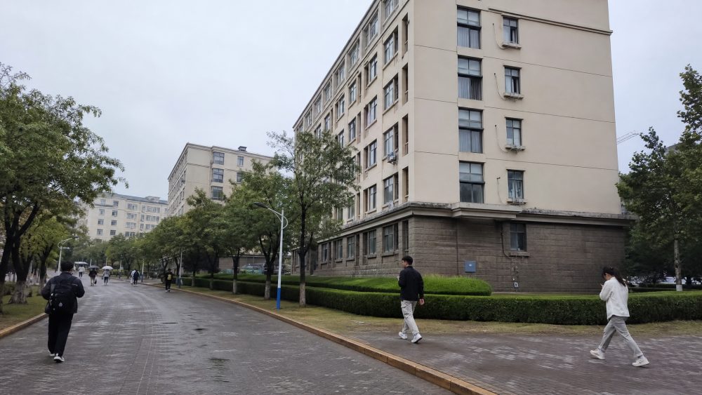 烟台鲁东大学办理诉求怎么走：宿舍小问题如何被接住并解决